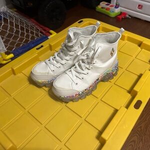 Skechers White Boots with Iridescent Sole